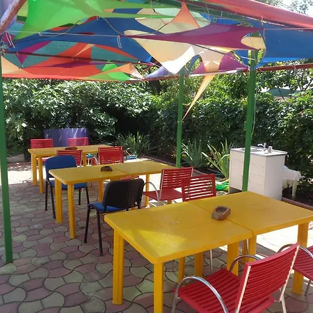 بيت ضيافة Vila Orion كوستِنيست