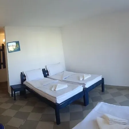 Vila Orion بيت ضيافة كوستِنيست
